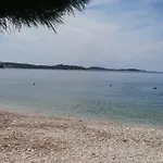 Eli - Sea View ムリニ