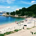Eli - Sea View 米利尼