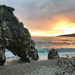 Eli - Sea View