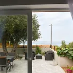 Eli - Sea View 아파트 *