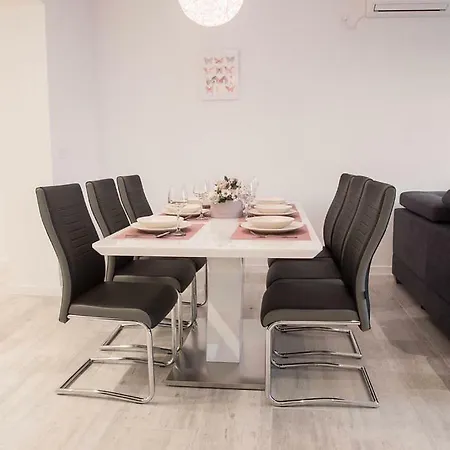 Eli - Sea View 아파트 *